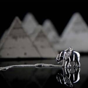 Pendant elephant