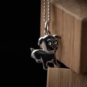 Silver Pendant Necklace in the Shape of a Dog, Perfect Gift for Kids, Durable and Long-lasting.